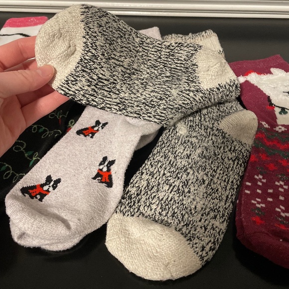 5 for $20: Target Christmas/Holiday socks - Picture 14 of 16